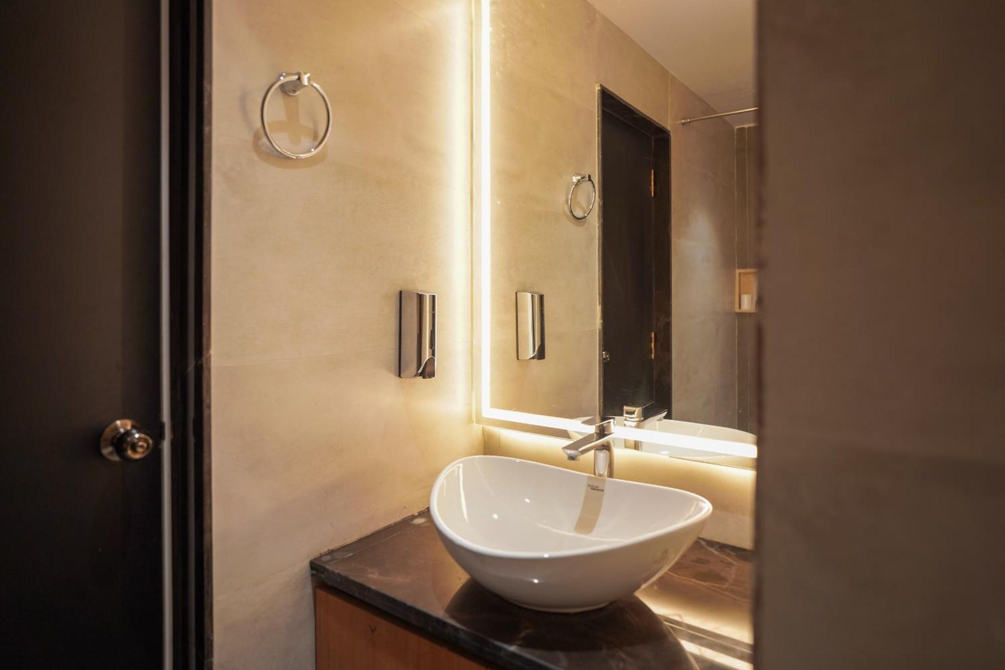 Hotel Beyond Blu Portblair พอร์ตแบลร์ ภายนอก รูปภาพ